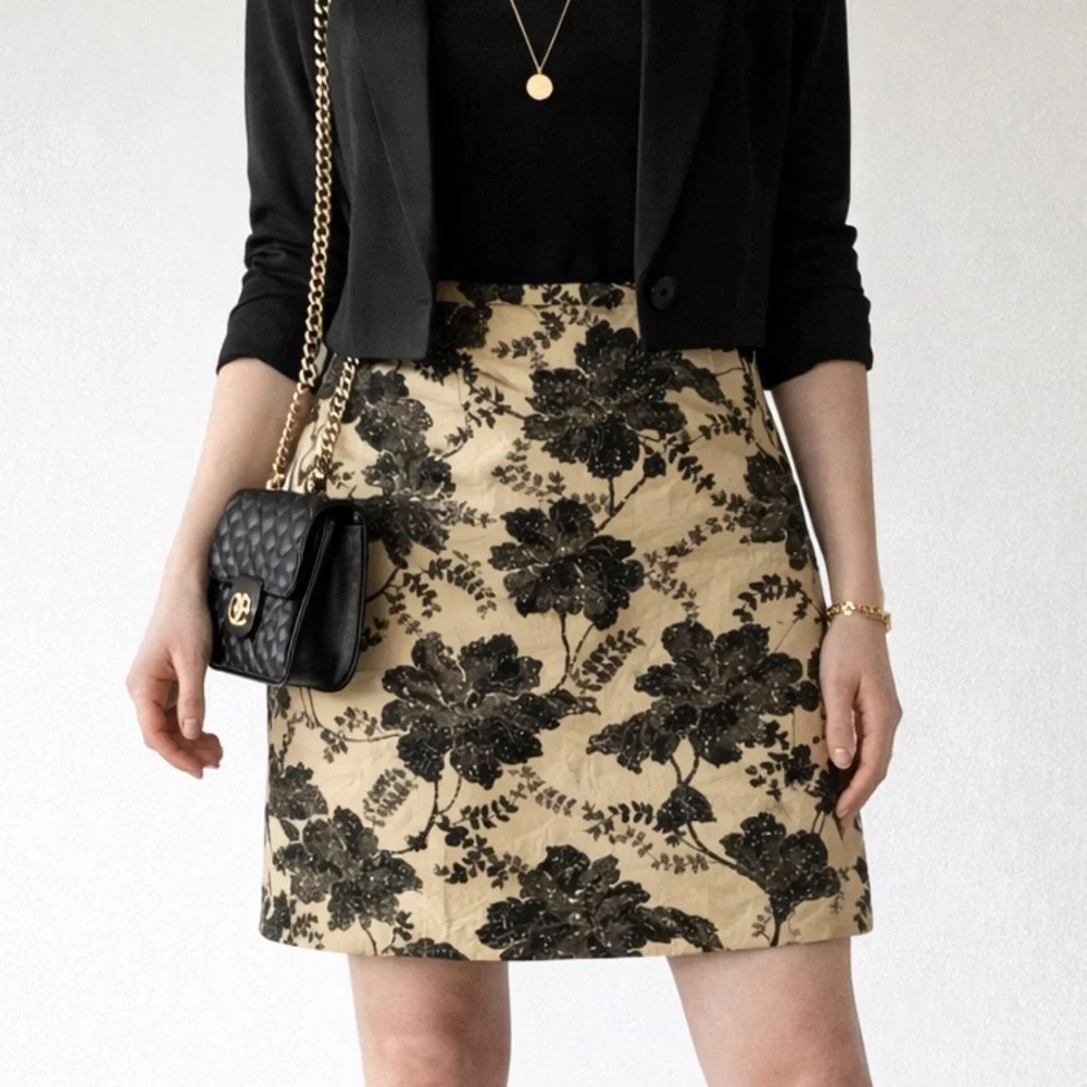 Ann Taylor 100% Silk Gold Black Floral Brocade Mini Skirt Evening‎ Party 4